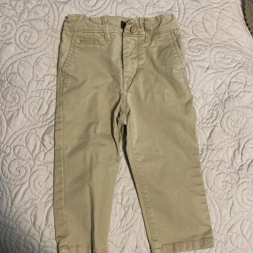 Gap khaki pants